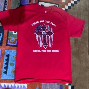 Arizona Cardinals Stand For The Flag Kneel For The Cross S/S Tee Large Hanes